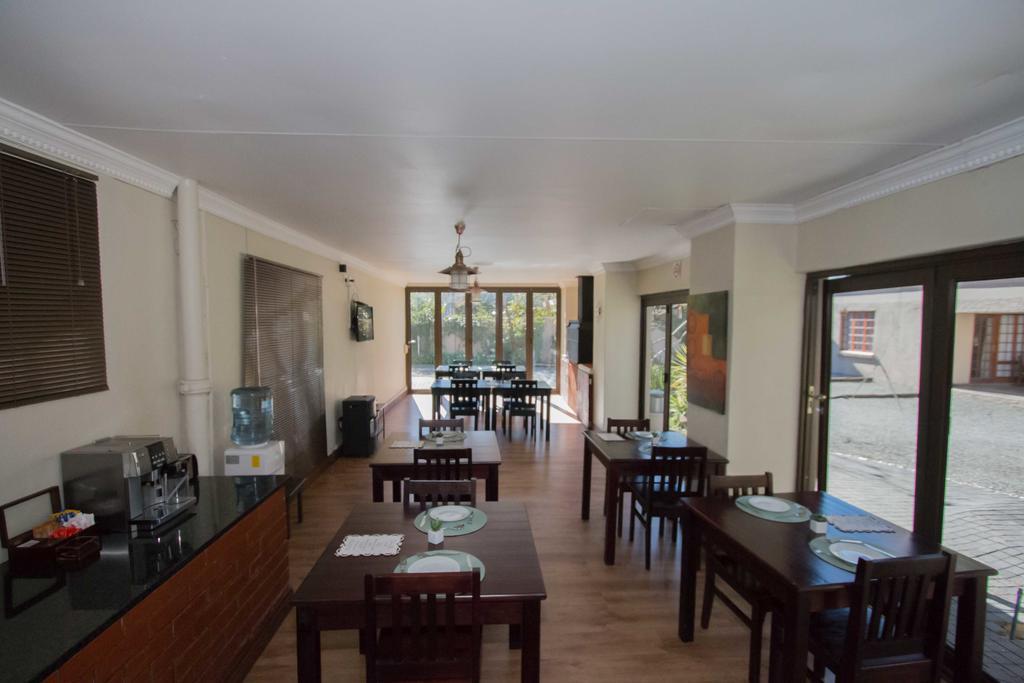 The Nightingale Guesthouse บลูมฟอนเทน ภายนอก รูปภาพ