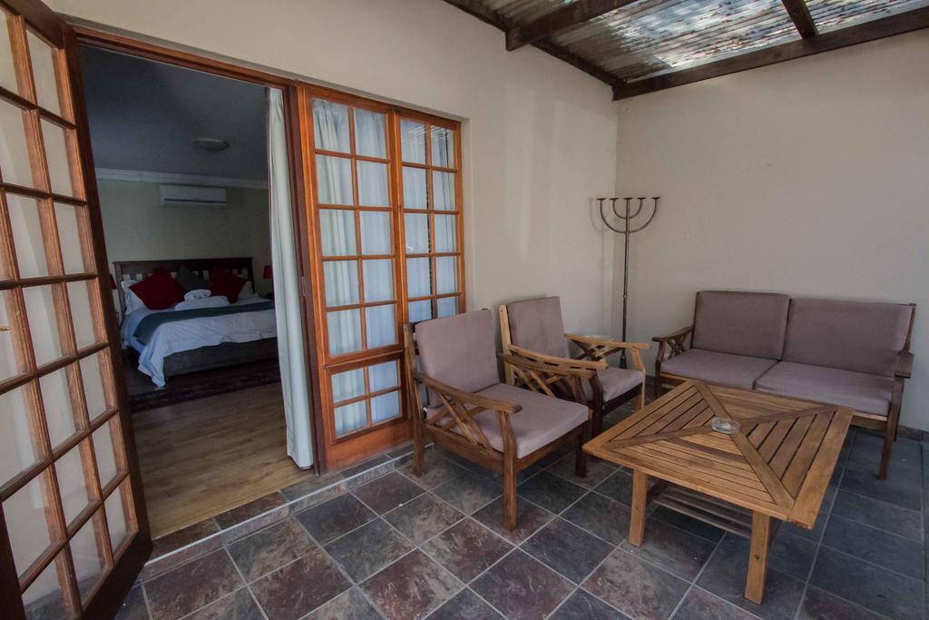 The Nightingale Guesthouse บลูมฟอนเทน ภายนอก รูปภาพ