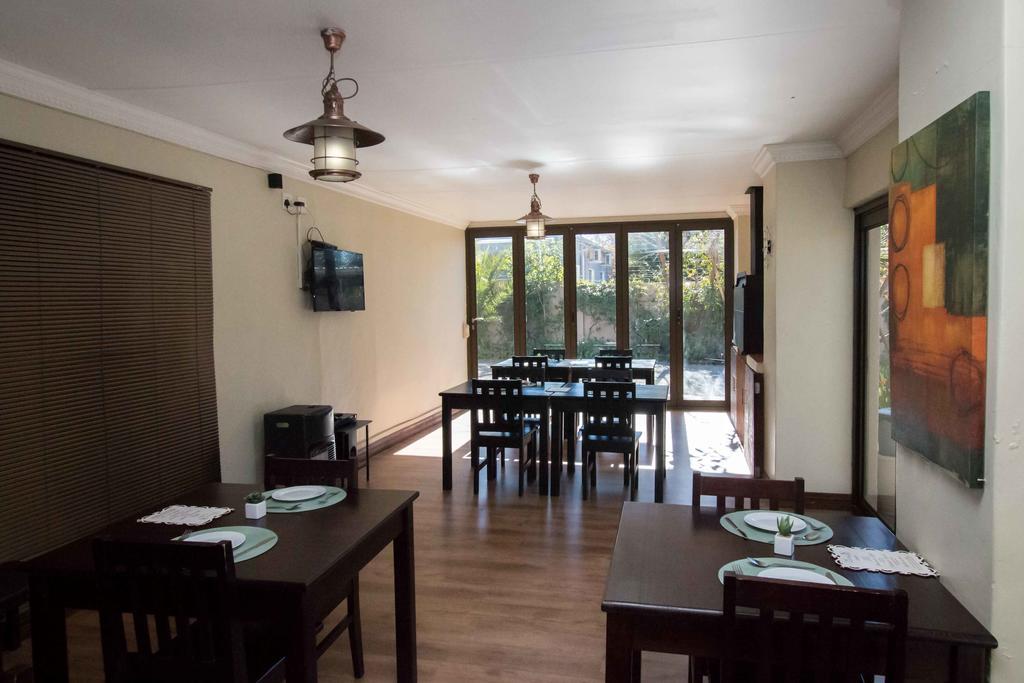 The Nightingale Guesthouse บลูมฟอนเทน ภายนอก รูปภาพ