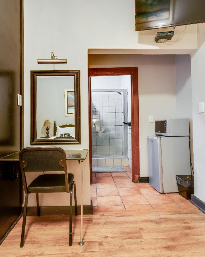 The Nightingale Guesthouse บลูมฟอนเทน ภายนอก รูปภาพ