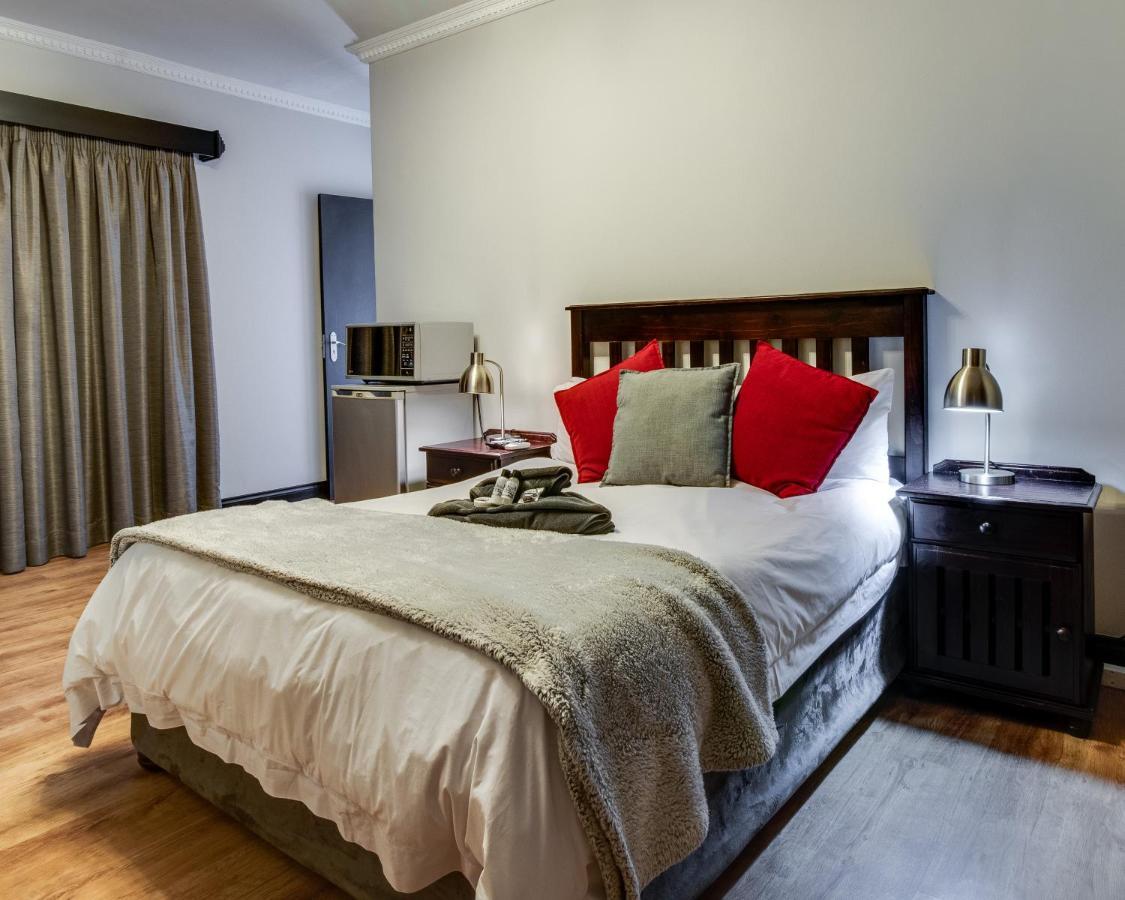 The Nightingale Guesthouse บลูมฟอนเทน ภายนอก รูปภาพ