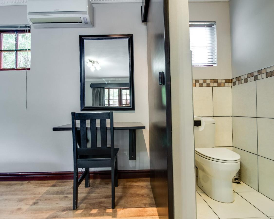 The Nightingale Guesthouse บลูมฟอนเทน ภายนอก รูปภาพ