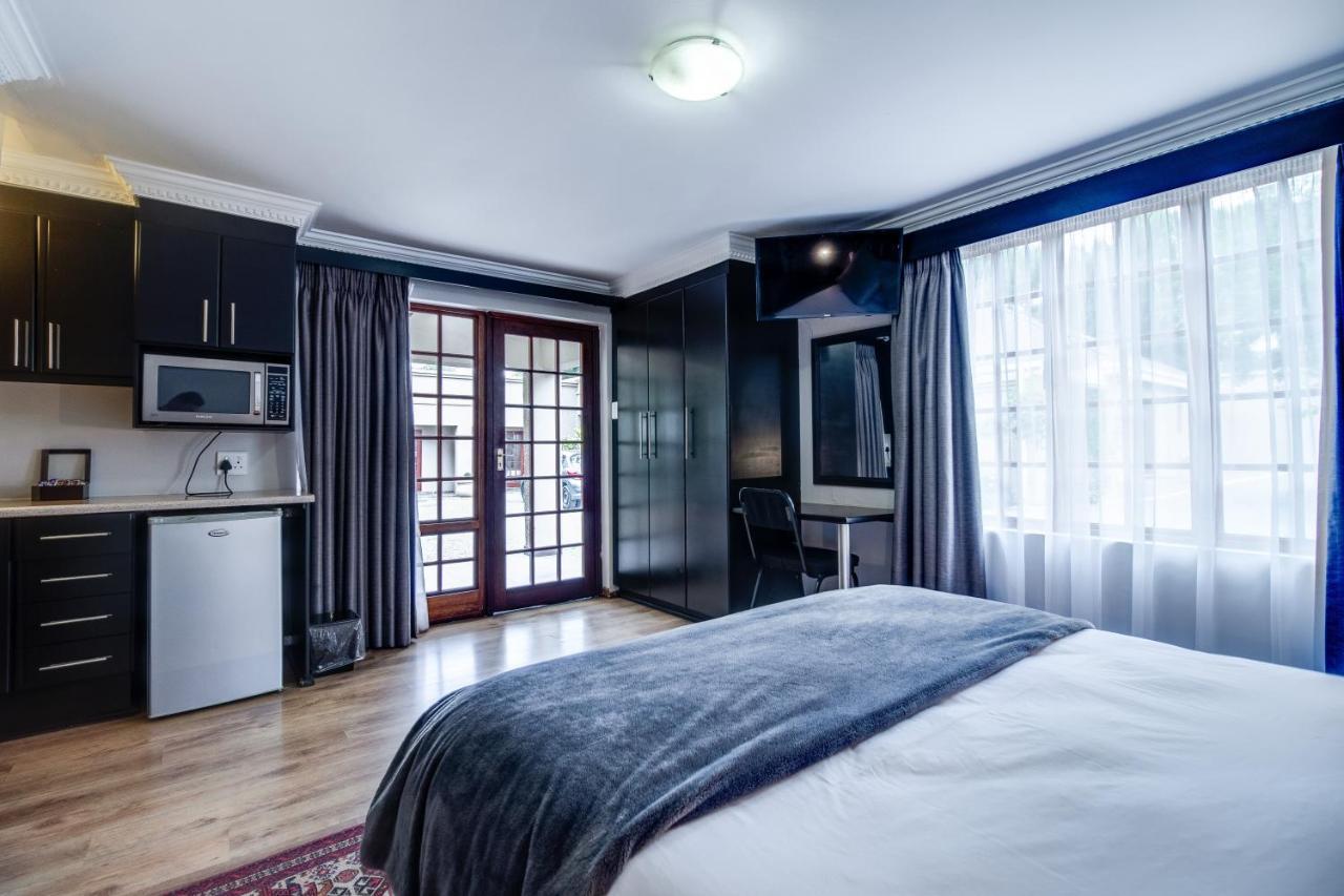 The Nightingale Guesthouse บลูมฟอนเทน ภายนอก รูปภาพ